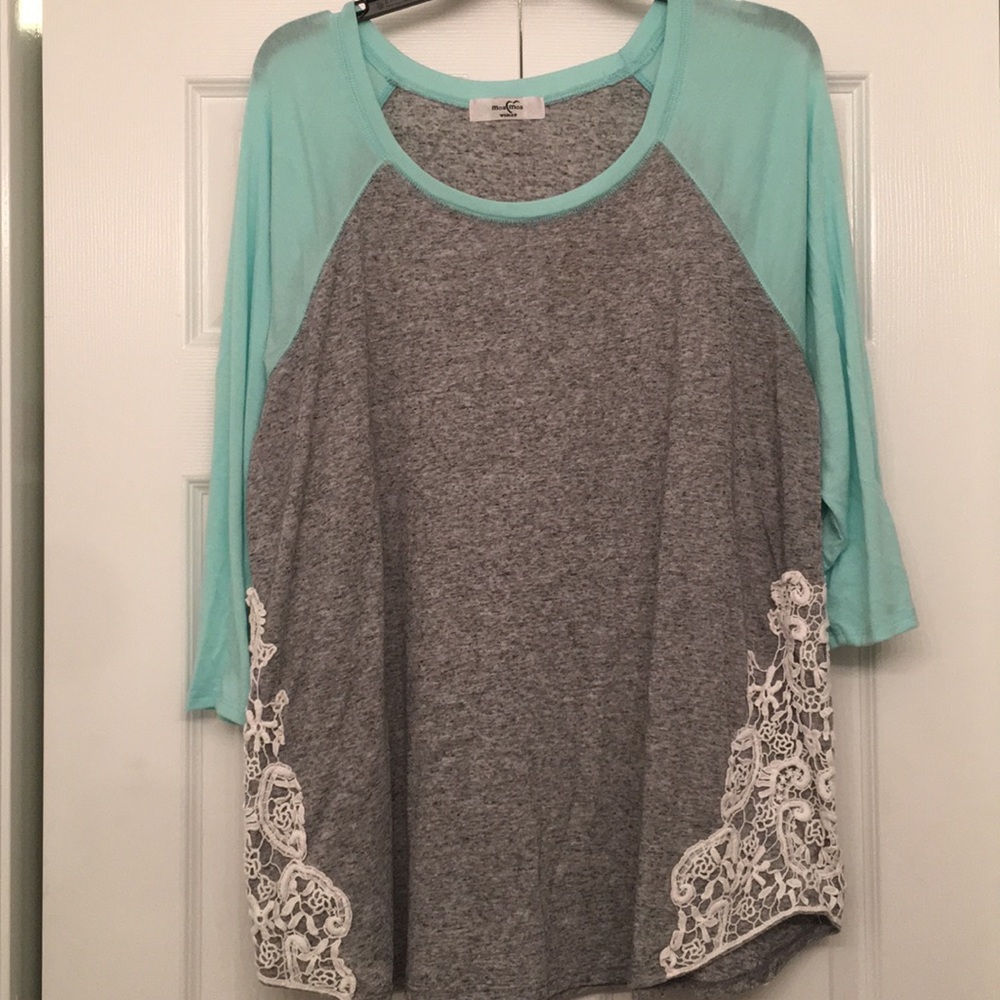 SUPER CUTE Moa Moa Top